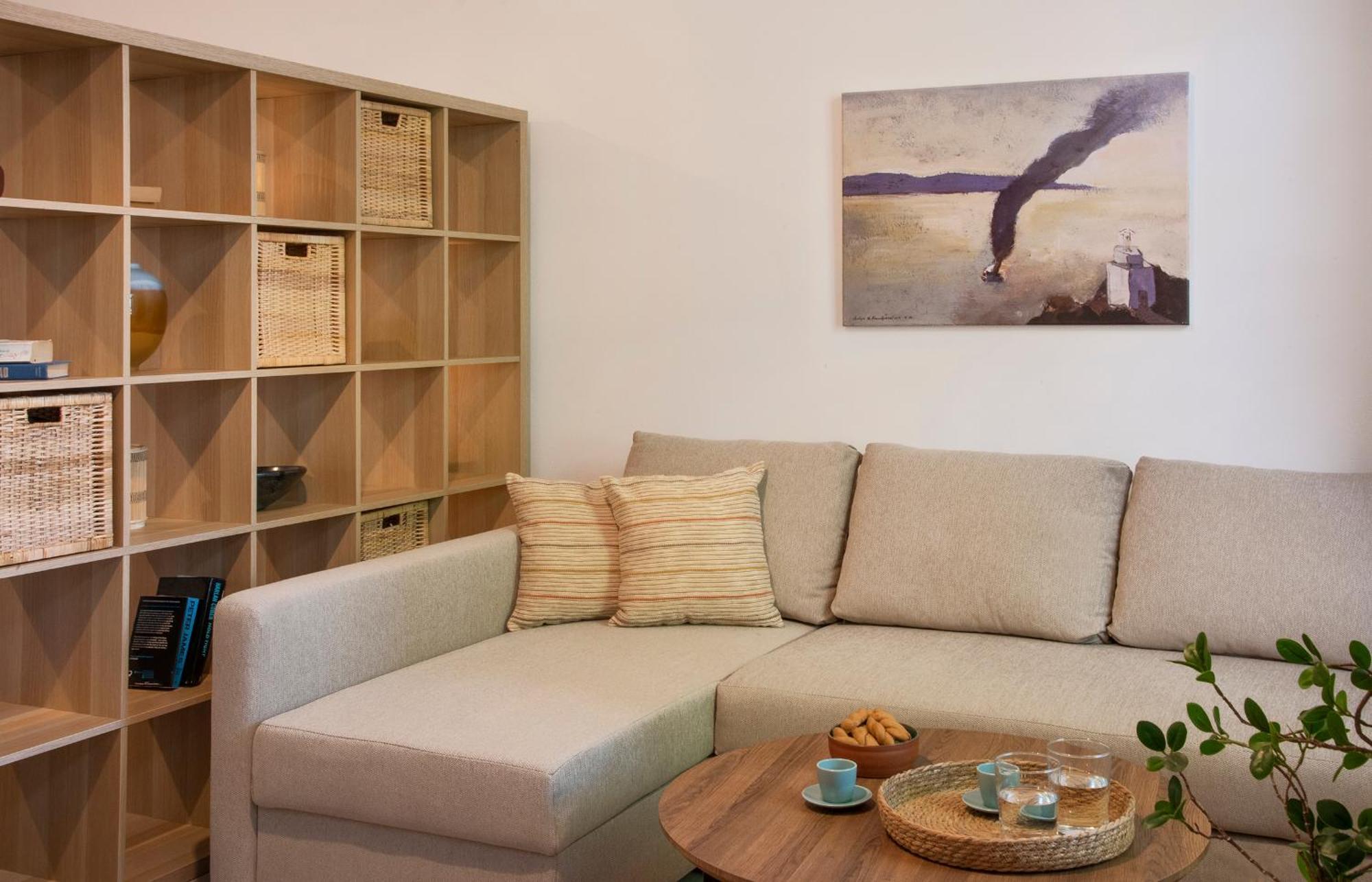 Chora Aegina'S Apartments Екстериор снимка